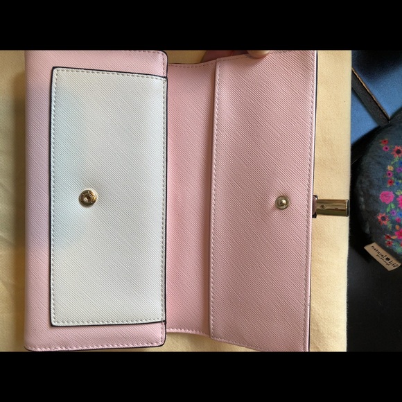 Wallet - Picture 5 of 13